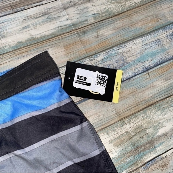 NWT Art Class Striped Shorts - Picture 4 of 5